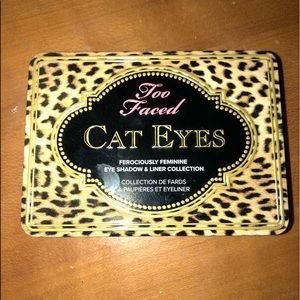 •NEVER USED• TOO FACED CAT EYES EYESHADOW PALETTE